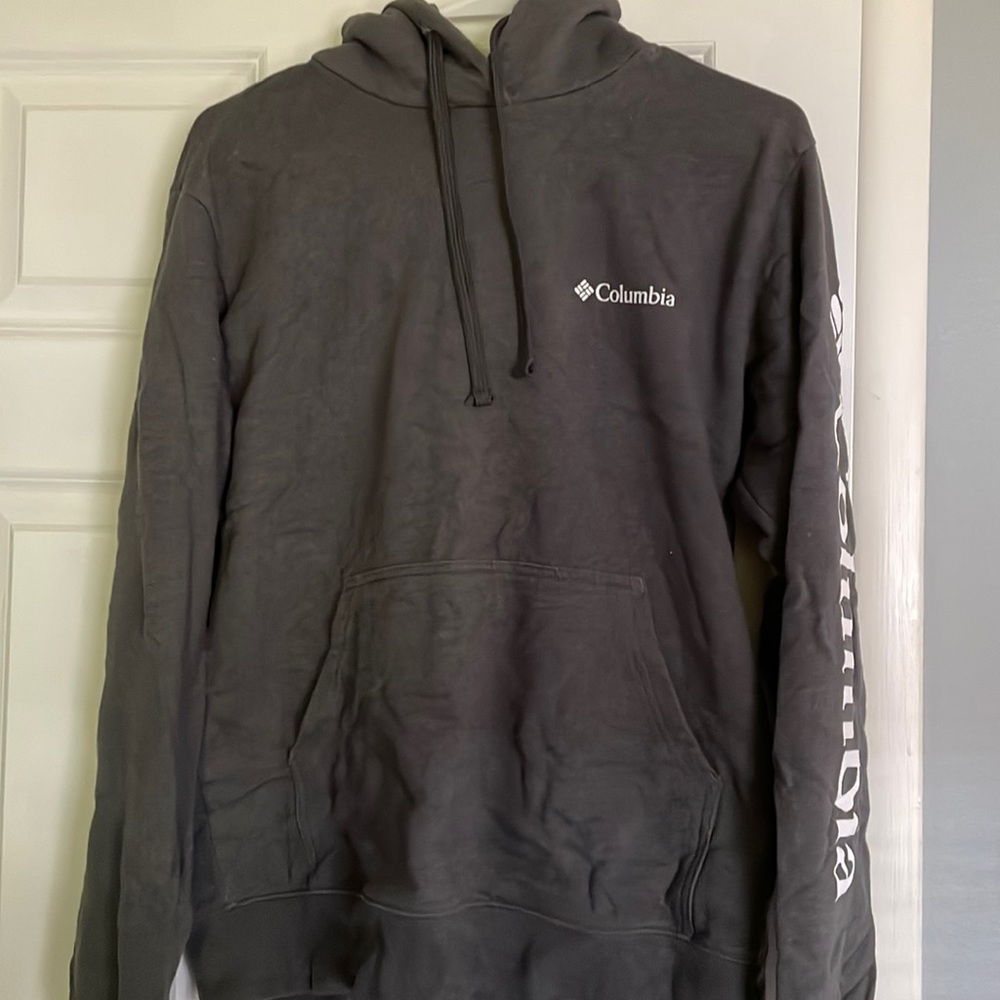 Gray Columbia sweatshirt